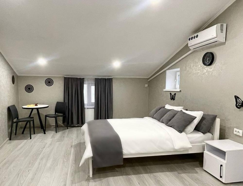 Kuznechnaya street - Apartamento De Estudio