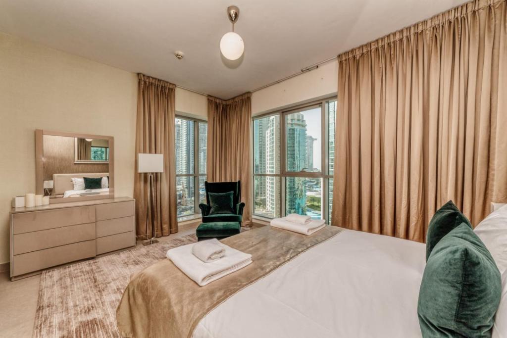 Fotografie z fotogalerie ubytování Bellavista - Ultra Modern - 2BR - Boulevard Central - Burj Khalifa View v Dubaji