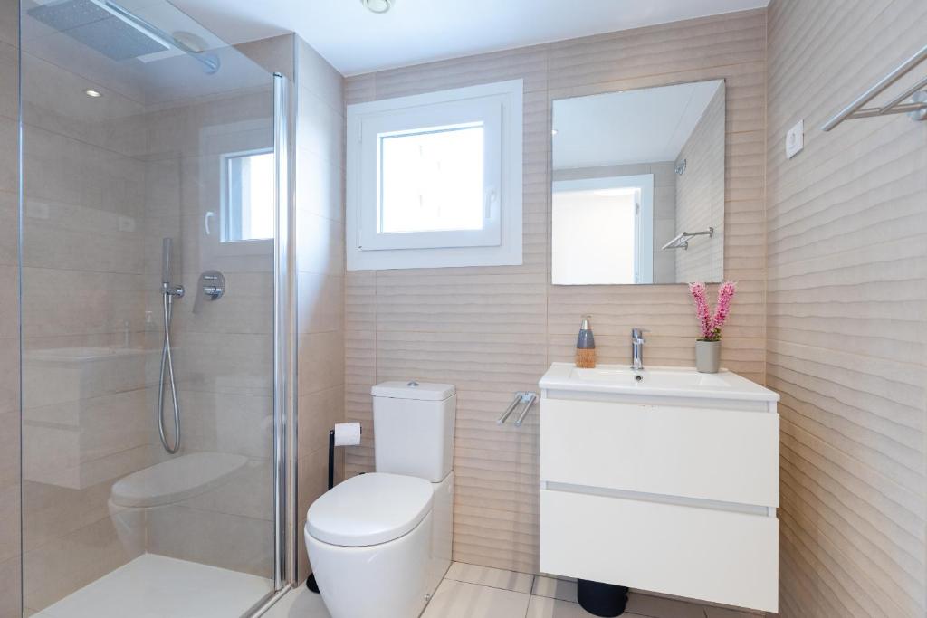 A bathroom at Fidalsa Paradise Sea Punta Prima