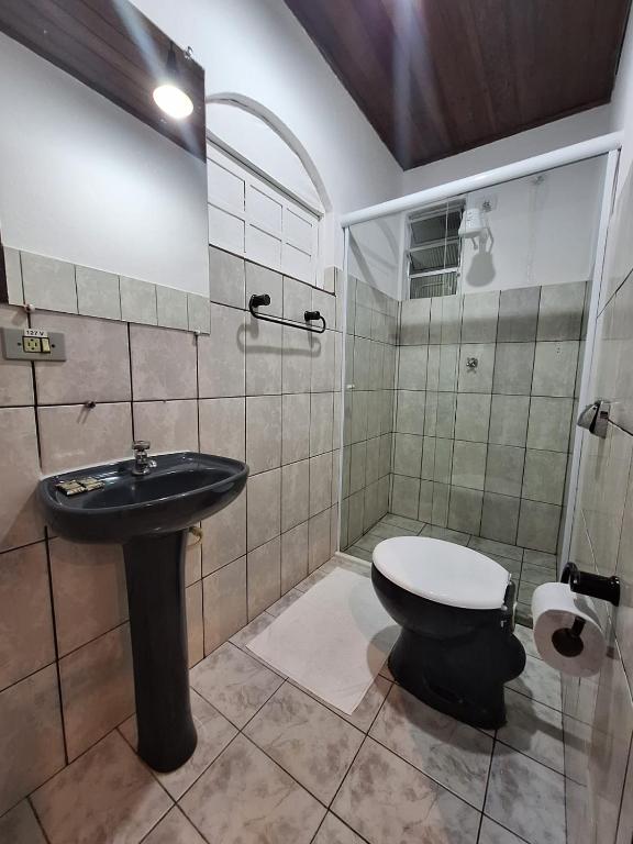 Koupelna v ubytování Pousada Schueng