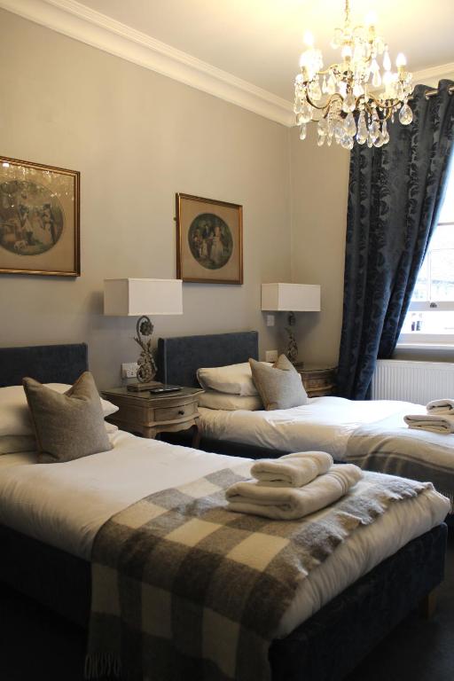 Blue Boar Hotel - Deluxe Twin Room