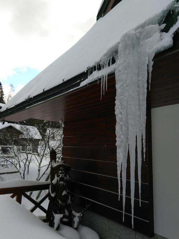 PENSION KUBU Apartment 3 samostatný byt s kuchyní v zimě