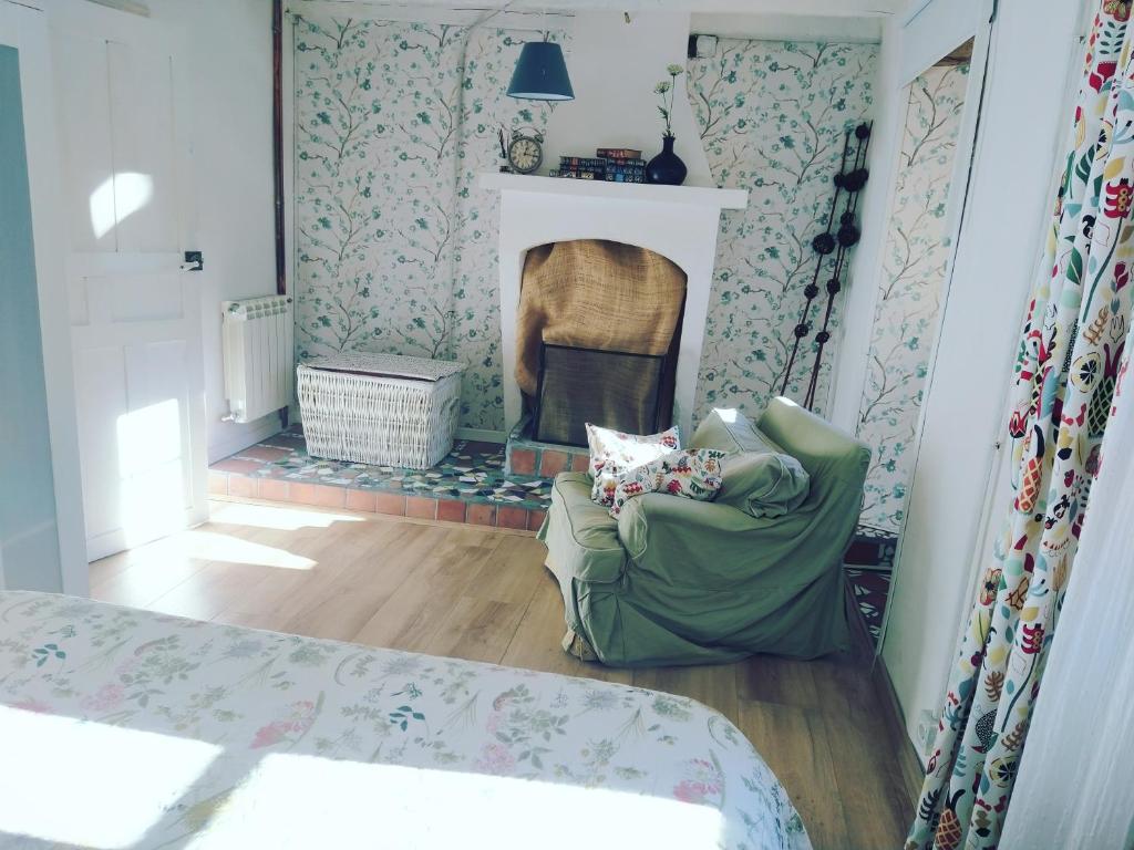 Postel nebo postele na pokoji v ubytování La Milana, Orbaneja del Castillo