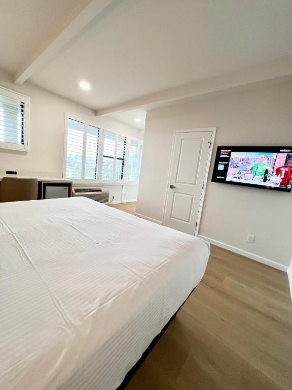Francisco Bay Inn photo