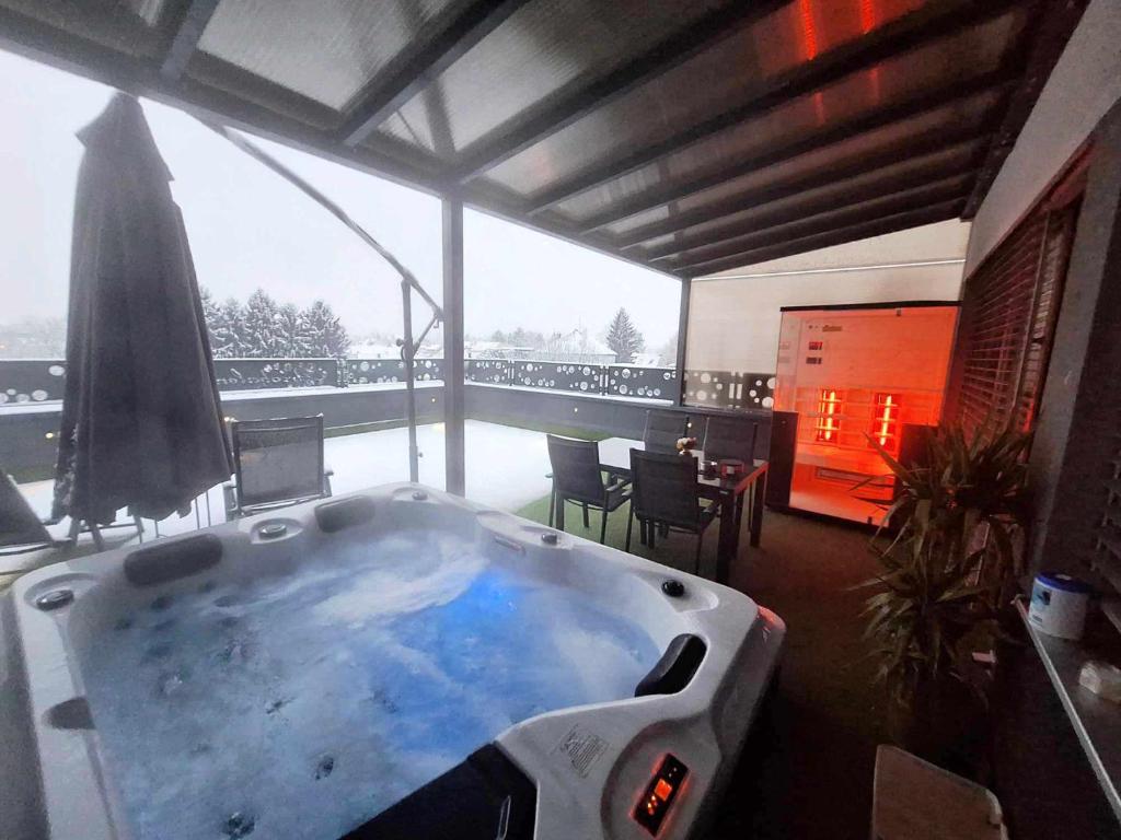 Arcobaleno Apartments & Rooms - 2