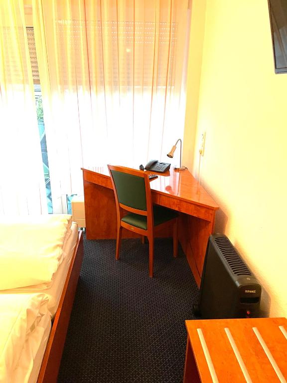 Hotel Merkenich - Resim 14