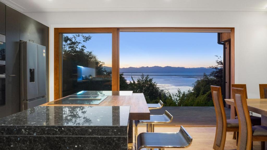 Sunset Haven in Nelson, Nelson (updated prices 2024)