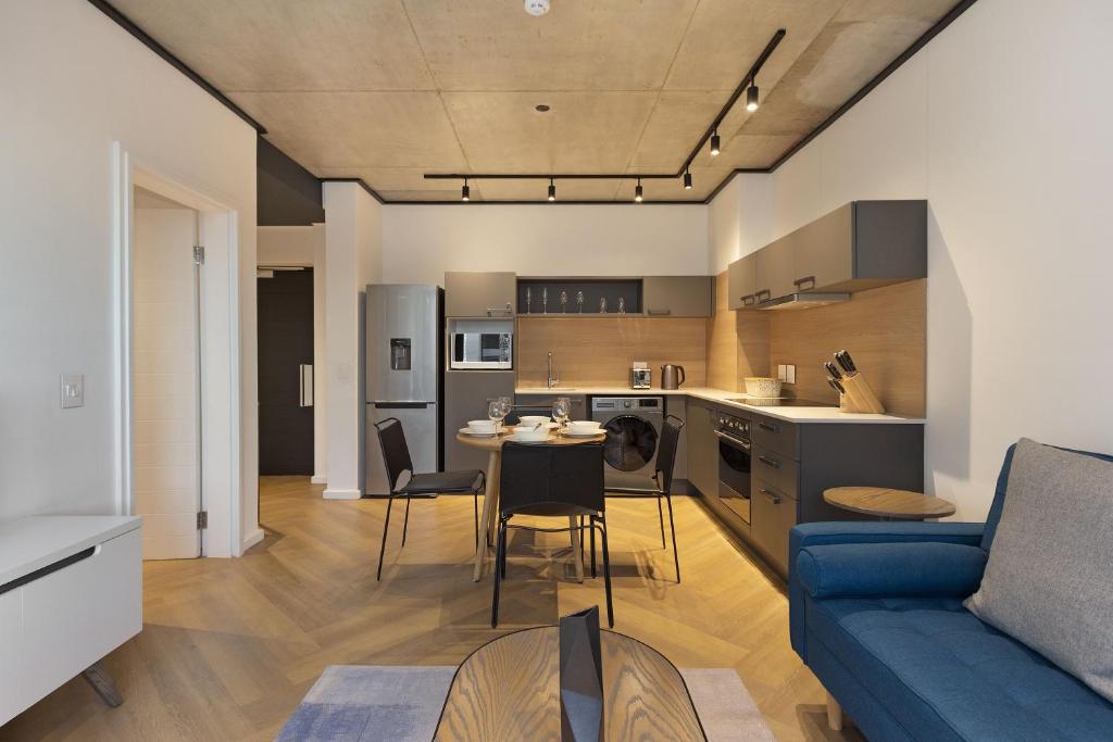 Bridgewater View 415 by HostAgents - Standard Apartment