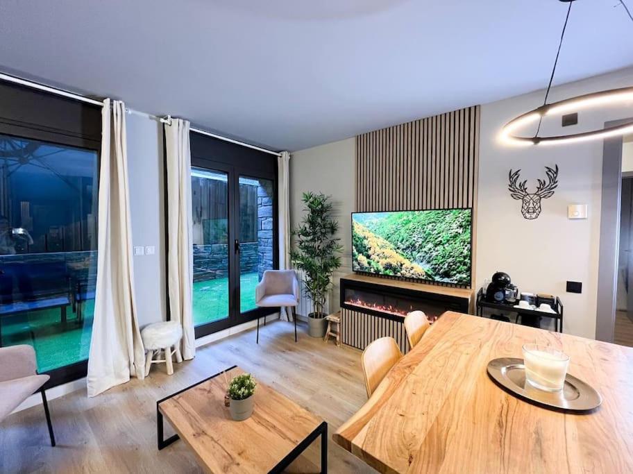 Posezení v ubytování Luxe&Modern In Canillo, 1 Min Walk To Slopes l by BonesVacances