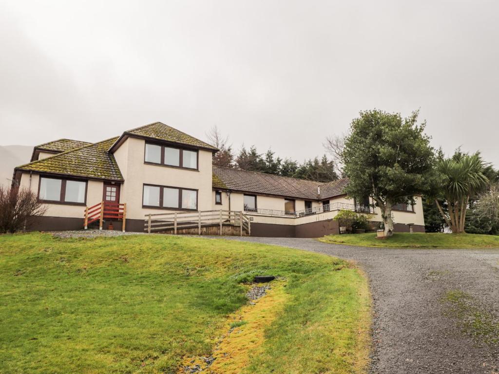 MacKenzies Peak, Sconser (updated prices 2025)