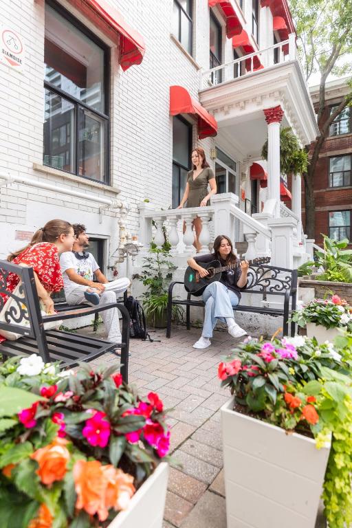Hosté ubytování Auberge Saintlo Montréal Hostel