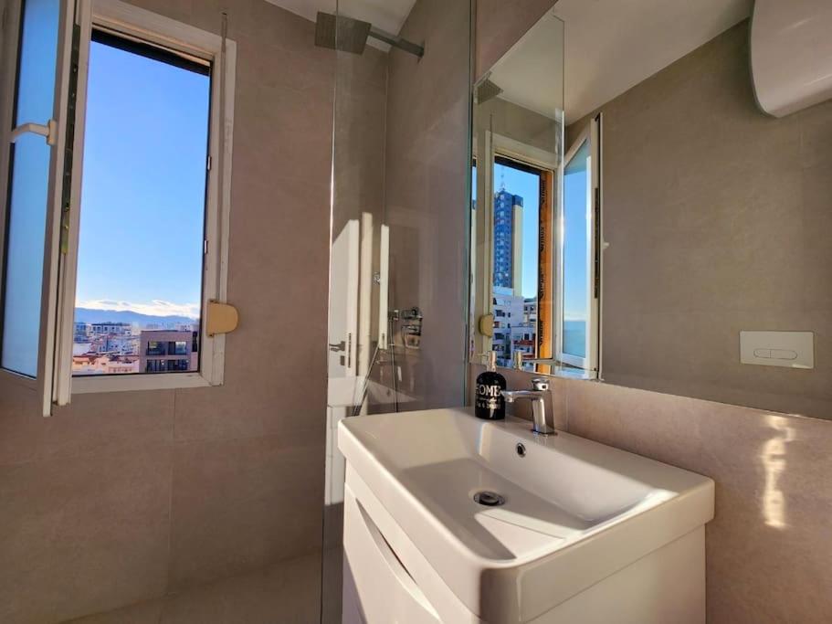 Rooftop Condo @Skanderbeg Square w/ 24H Check In - Imazhi 3