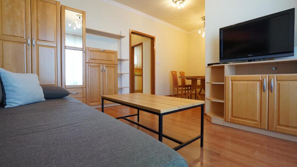 Club218 Wellness Apartments - Penthouse One-Bedroom Apartment