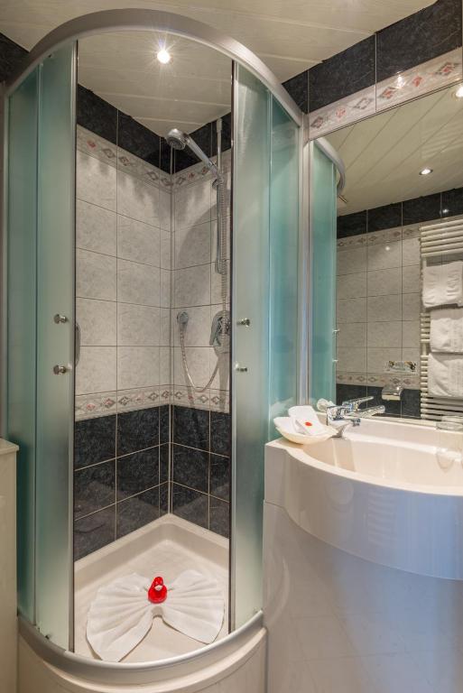 Hotel Rheinischer Hof - 10