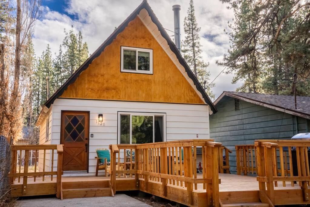 The Teddy Bear Cabin! Large Patio!, Big Bear City (precios actualizados