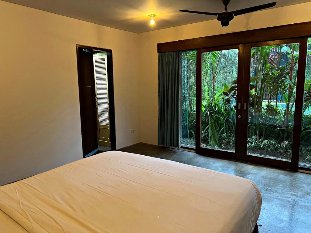 Joyously Raw Villas - Free Room Upgrade Subject to Availability - 11