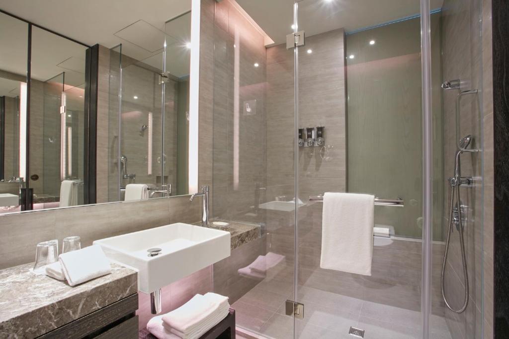 Humble House Taipei, Curio Collection by Hilton - Salle Jumelle De Luxe Avec Vue Historique