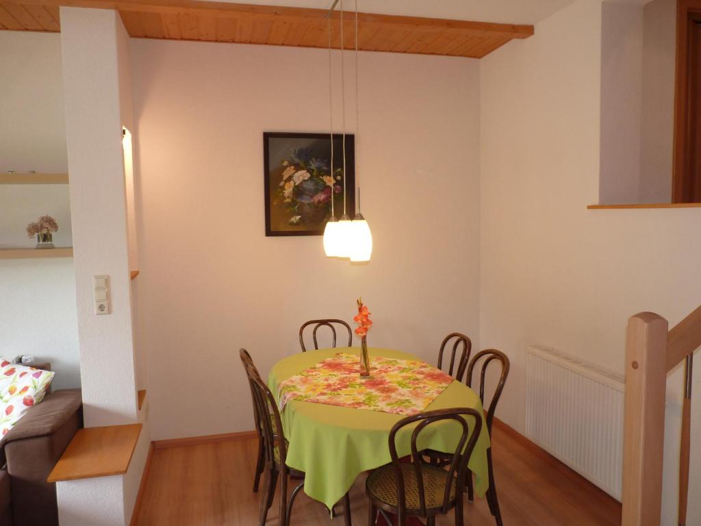 Posezení v ubytování Haus zur Eule