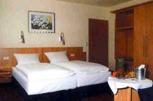 Postel nebo postele na pokoji v ubytování Hotel-Gasthof Talblick