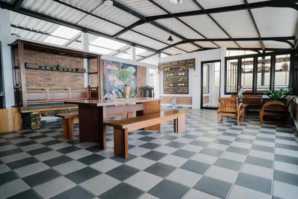 Posezení v ubytování Urbanview Hotel Omah Anin Batu by RedDoorz