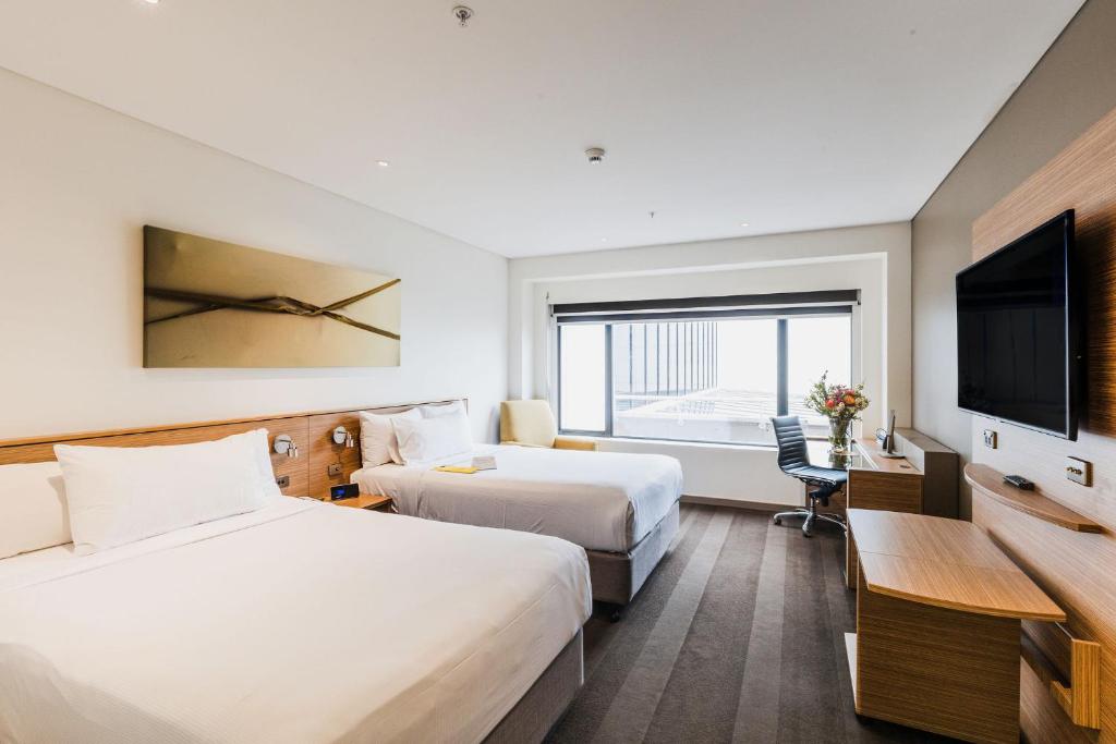 Crowne Plaza Canberra by IHG - Resim 7