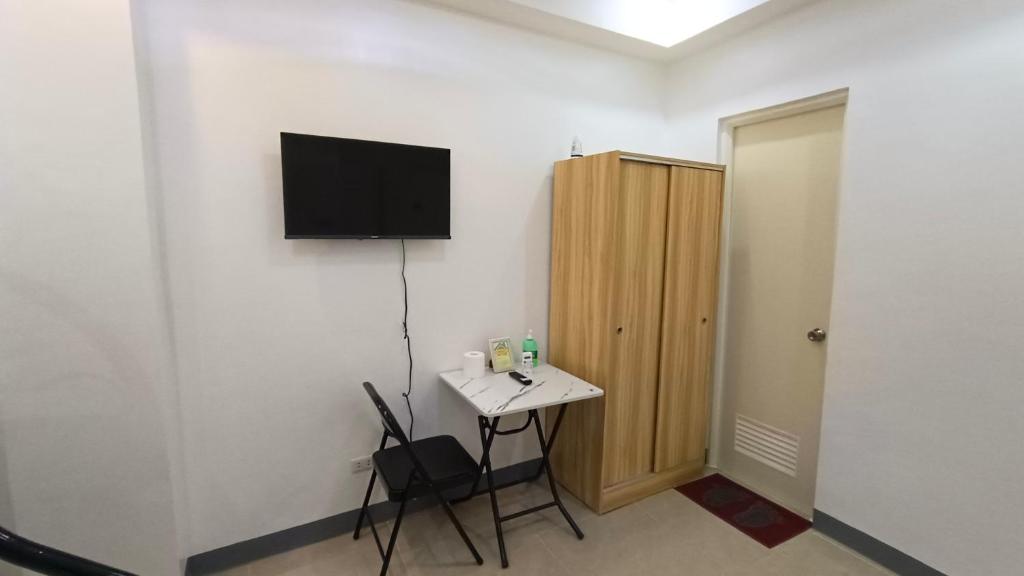 TV a/nebo společenská místnost v ubytování Masterpiece Staycation Makati
