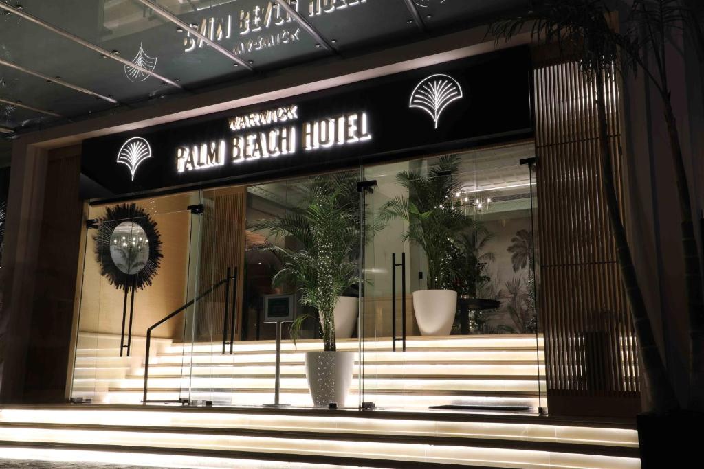 Certifikát, hodnocení, plakát nebo jiný dokument vystavený v ubytování Warwick Palm Beach Hotel