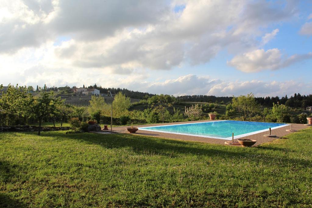 The swimming pool at or close to Villa Cristina