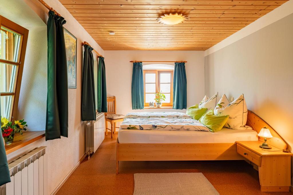 Postel nebo postele na pokoji v ubytování Beim Peterschmied