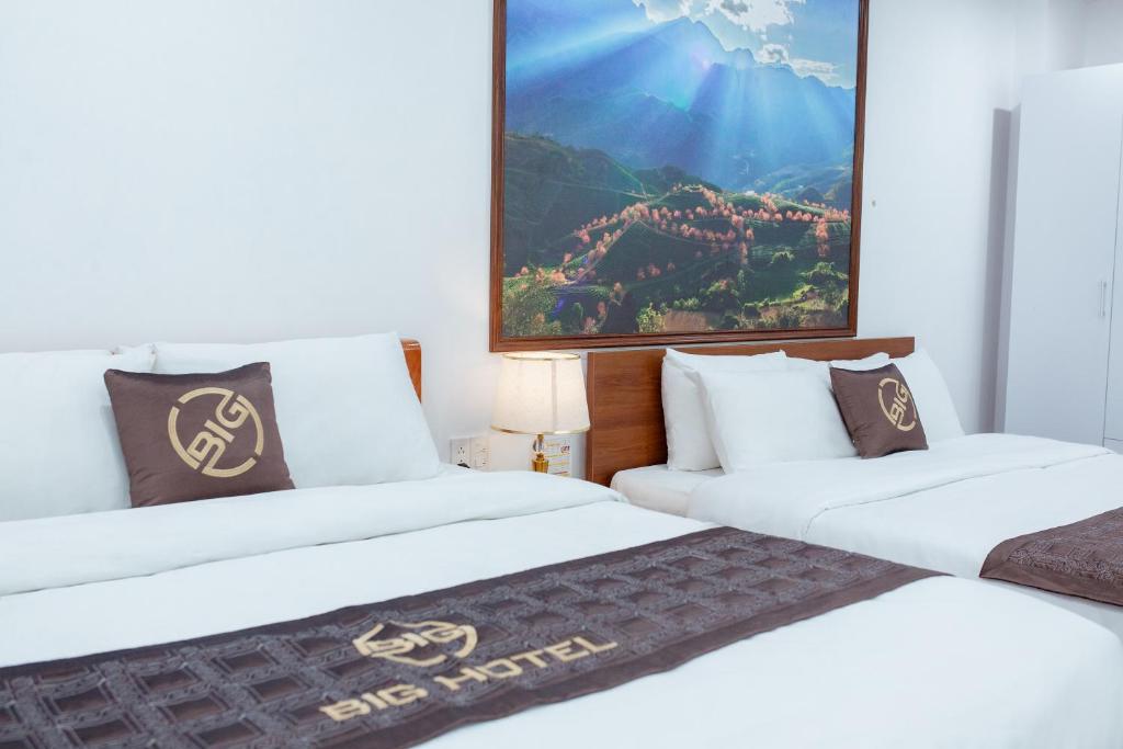 Postel nebo postele na pokoji v ubytování Big Hotel Lào Cai