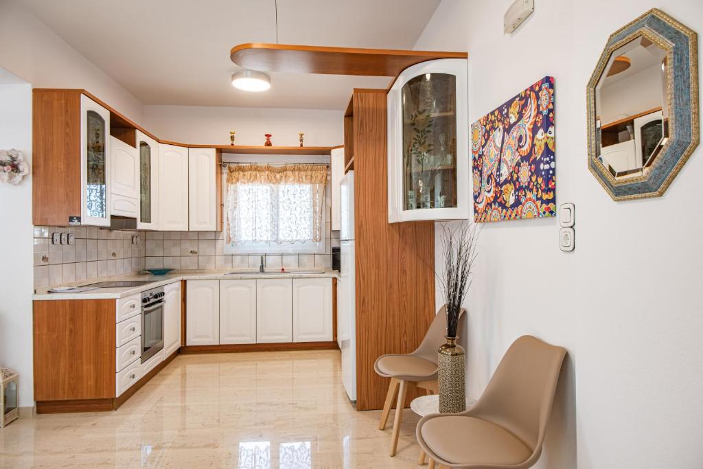 A kitchen or kitchenette at Istron MiraBella Villas