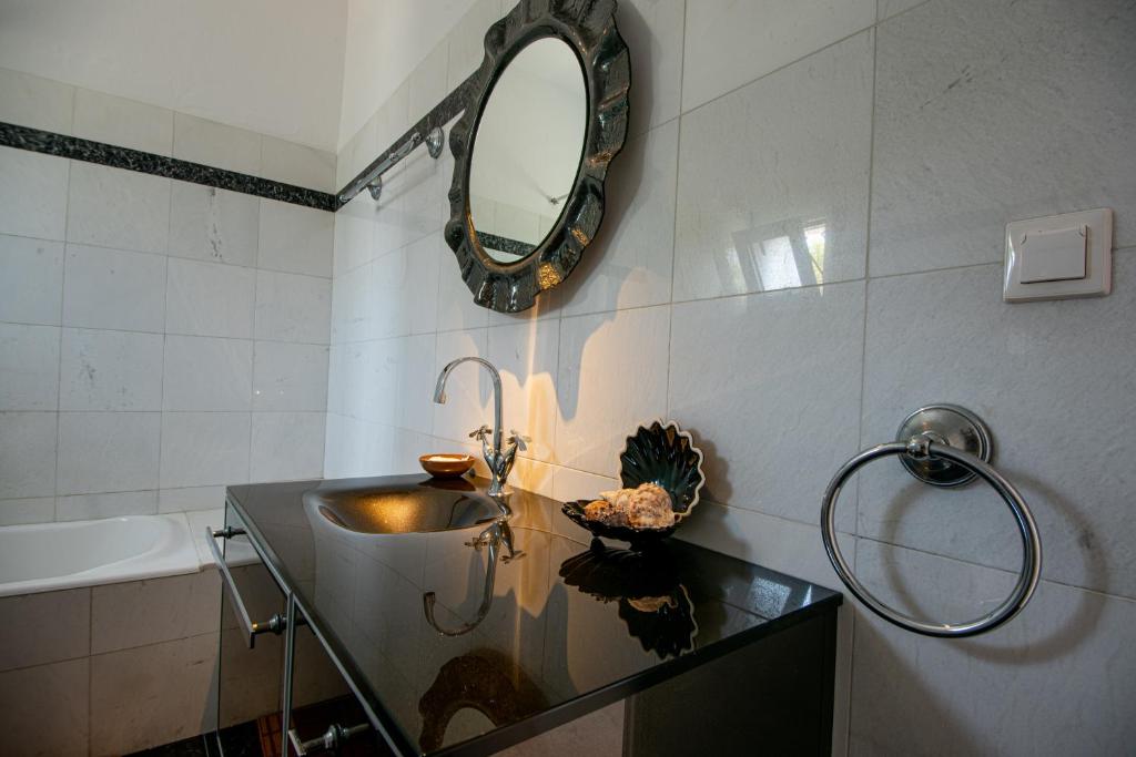 A bathroom at Istron MiraBella Villas