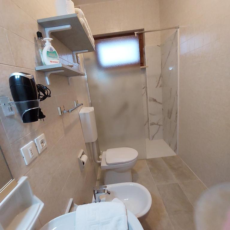 Koupelna v ubytování B&B Cuei di Baret