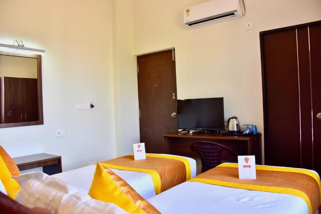 Flagship Relax Holiday Home Near Big G - отзывы и видео