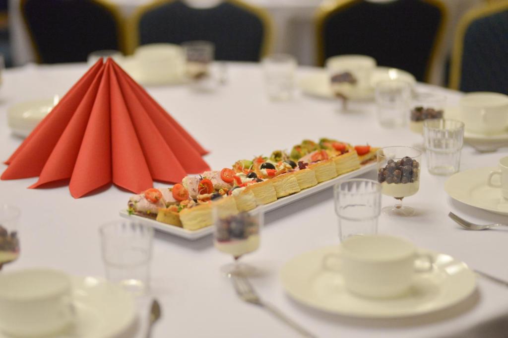 Centrum Edukacyjno-Rozwojowe Wroclaw Pawlowice - bezplatny parking - Resim 25