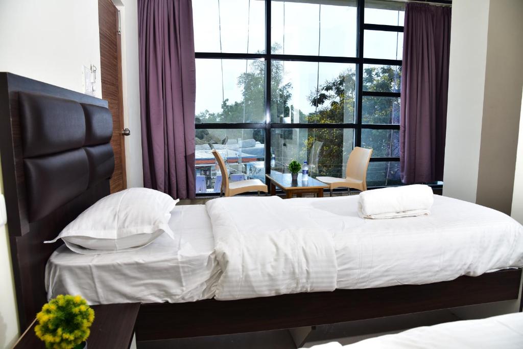 LOTUS GARDENIA - Housity
