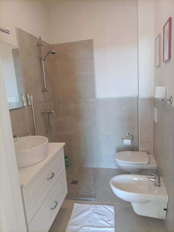 AriediParma Appartamenti - Apartment Mit 3 Schlafzimmern