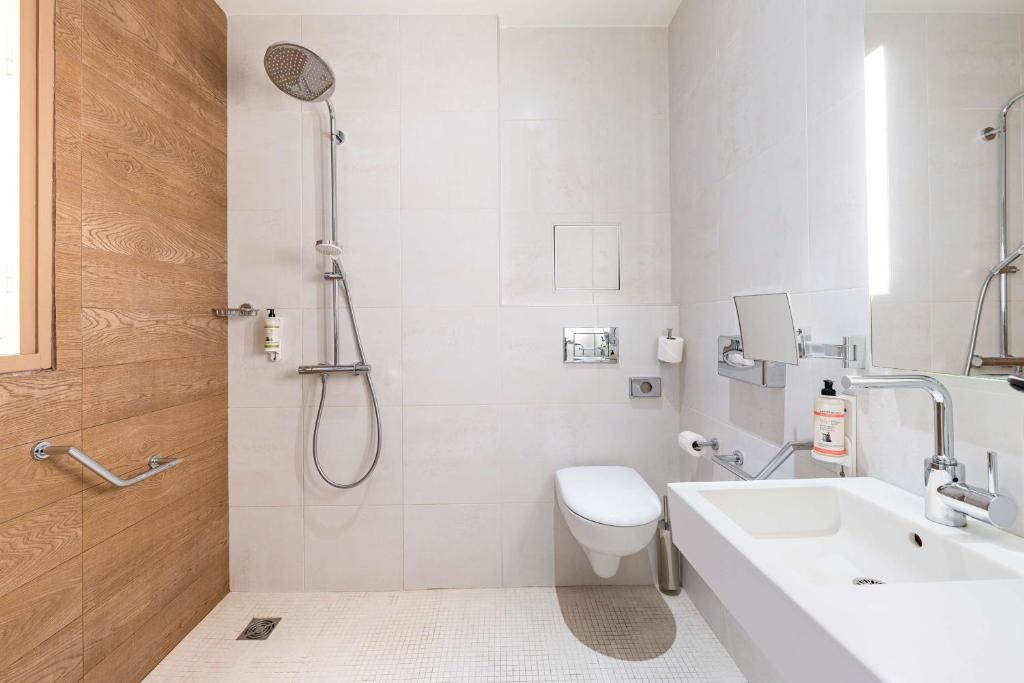 Best Western Plus 61 Paris Nation Hotel - Resim 9