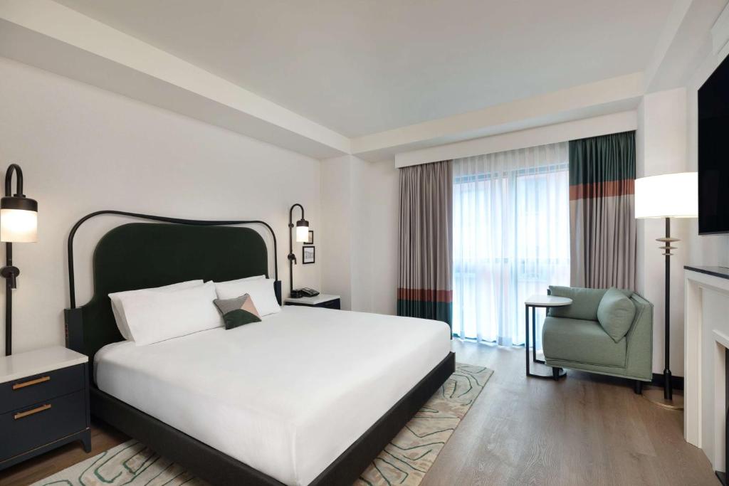 Pennyweight Hotel Boston, Curio Collection by Hilton - 