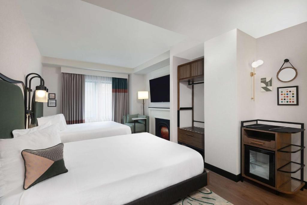Pennyweight Hotel Boston, Curio Collection by Hilton - 