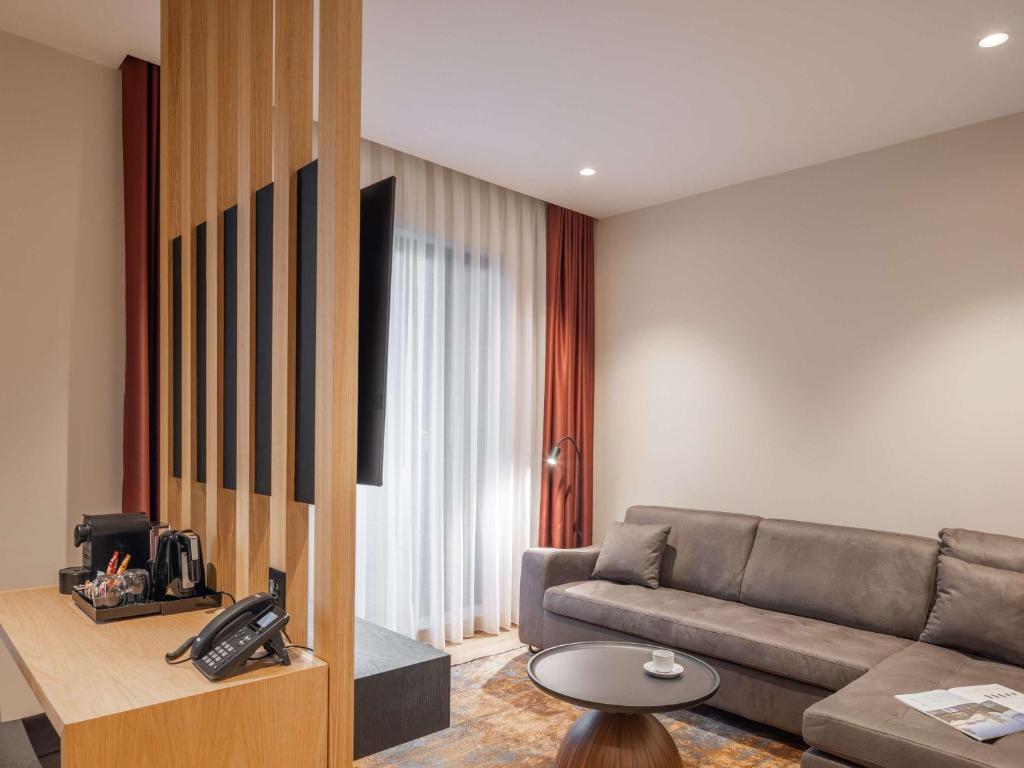 Posezení v ubytování Mercure Prishtina City