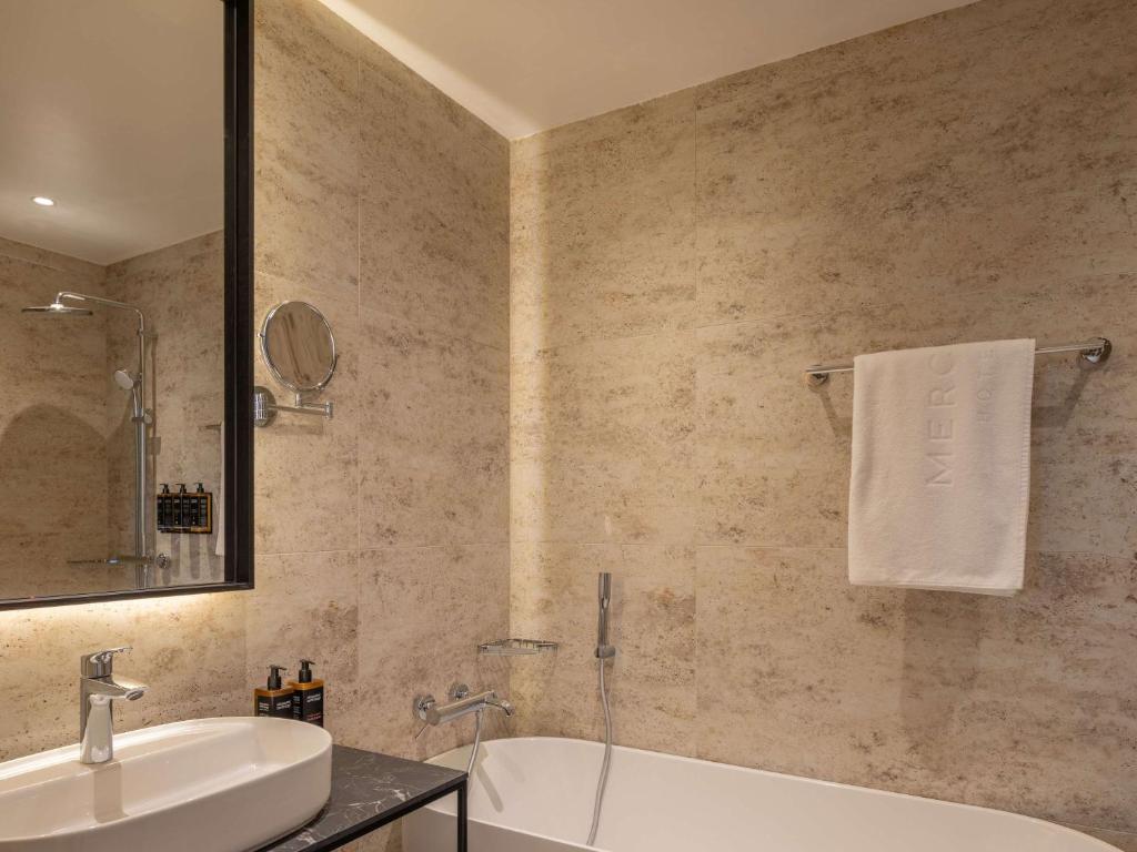 Koupelna v ubytování Mercure Prishtina City