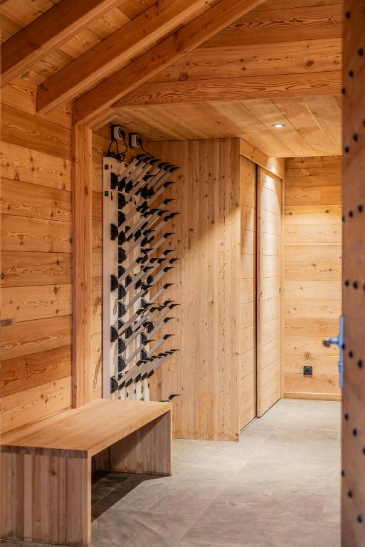 Chalet Laïka - Serre Chevalier - Family Room With Private Bathroom