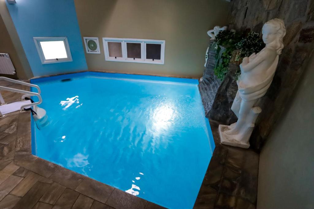 Bazén v ubytování Motel Avenida (Adult Only) nebo v jeho okolí