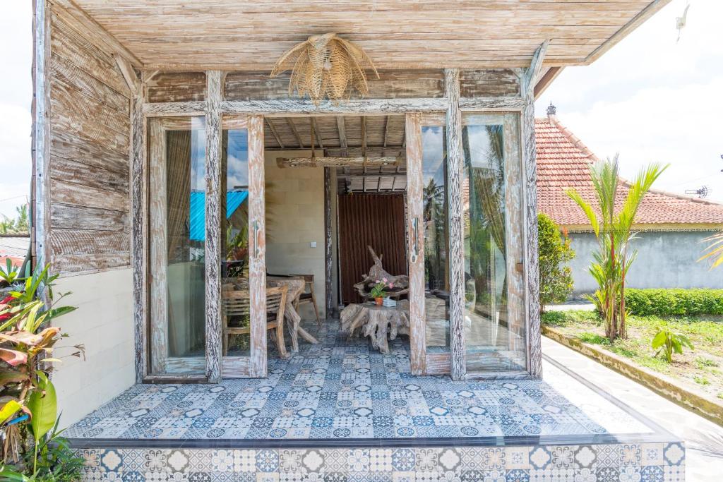 Patio nebo venkovní prostory v ubytování The Bagus Lokha Ubud Villa