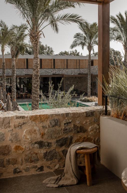 Theros All Suite Hotel - Adults Only - 5