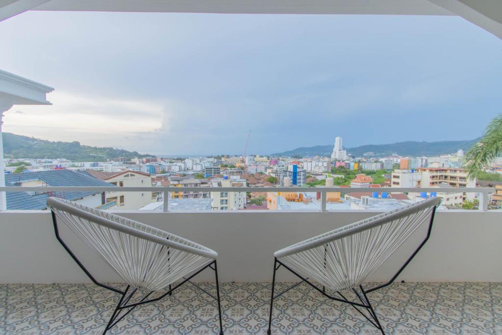 RoomQuest The Peak Patong Hill - Resim 16