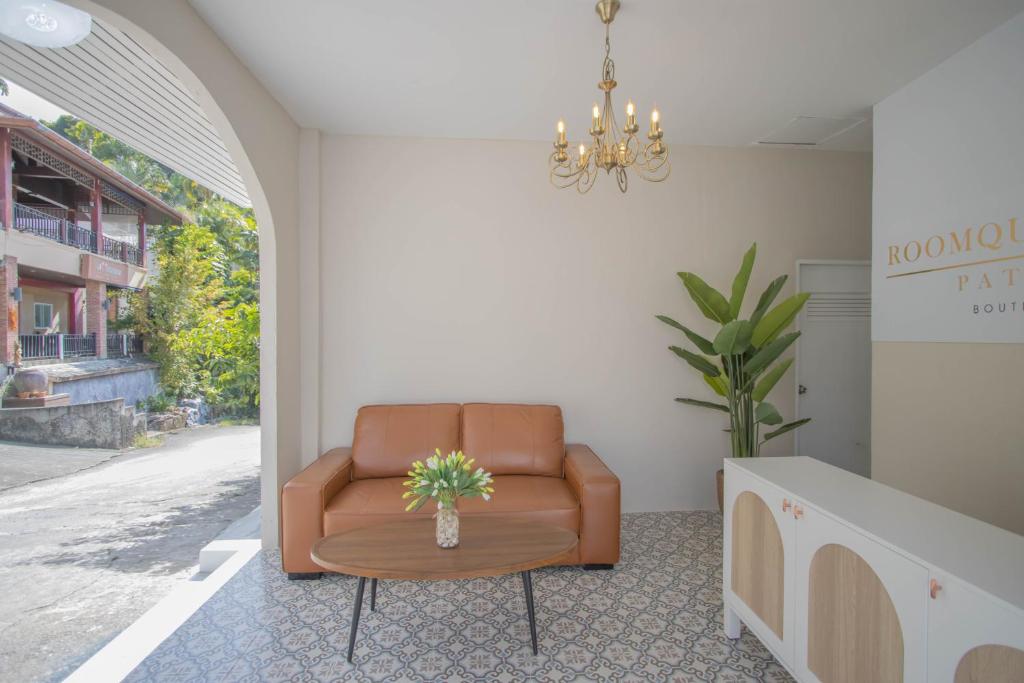 RoomQuest The Peak Patong Hill - Resim 17