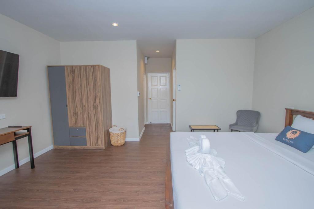 
Double Room with Pool View
