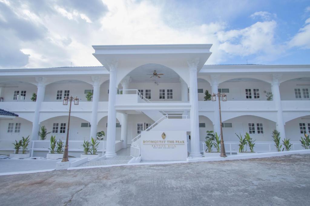 RoomQuest The Peak Patong Hill - Resim 42